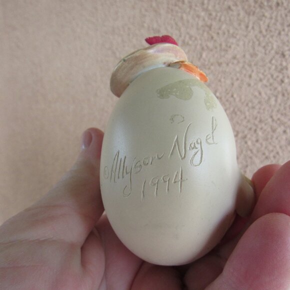 Vintage Signed Humpty Dumpty Figurine - Picture 6 of 6